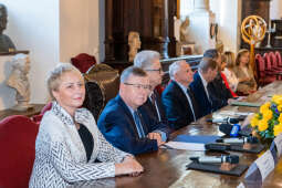 umk_4267.jpg-UJ, intencyjny, podpisanie, Kopernik, UJ, Muzyk, rektorzy, list, 2022, Collegium Maius