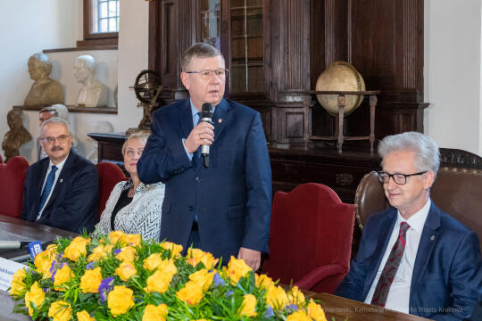 umk_4300.jpg-UJ, intencyjny, podpisanie, Kopernik, UJ, Muzyk, rektorzy, list, 2022, Collegium Maius