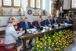 umk_4318.jpg-UJ, intencyjny, podpisanie, Kopernik, UJ, Muzyk, rektorzy, list, 2022, Collegium Maius