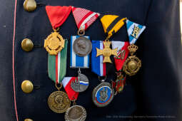 104. rocznica wyzwolenia spod władzy zaborczej – złożenie kwiatów pod tablicą pamiątkową na