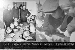 umk_5314_4886.jpg-Hoover, Table, Mufo, darczyńcy, wręczenie, Korfel-Jasińska