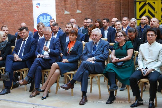 bs_221107_3751.jpg-KIT, Izba Turystyki, Majchrowski