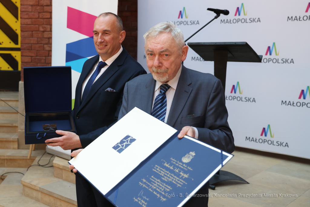 bs_221107_3965.jpg-KIT, Izba Turystyki, Majchrowski  Autor: B. Świerzowski