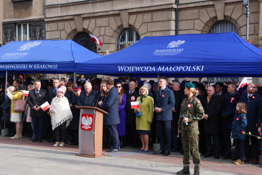 bs_221111_4861.jpg-11 listopada, Kośmider, Plac Matejki