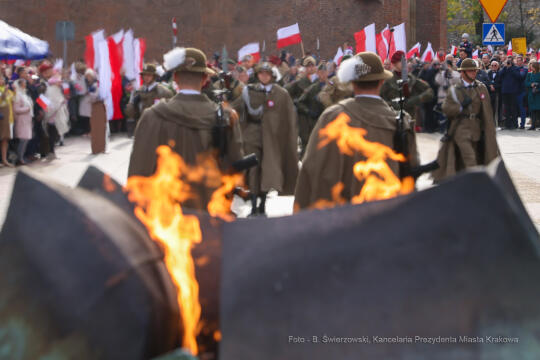 bs_221111_4971.jpg-11 listopada, Kośmider, Plac Matejki