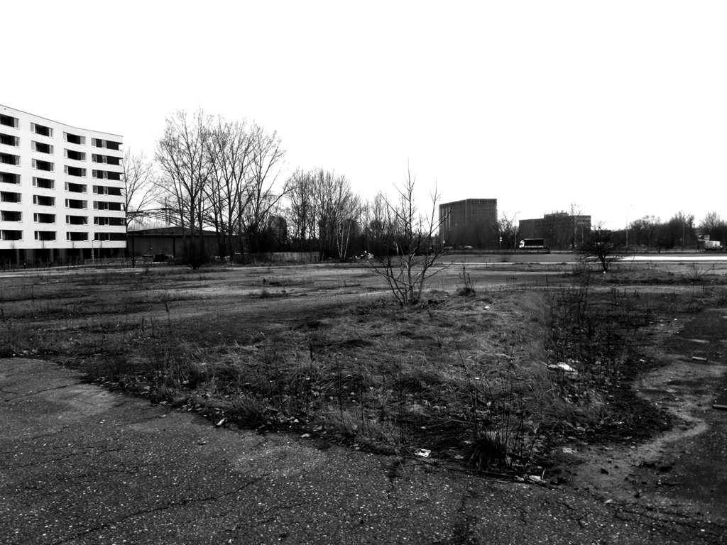 krk_20.jpg-Kraków, 20 lat, zmian, zmiany, czaro-białe, kolorowe, postęp, stare, nowe  Autor: P. Wojnarowski