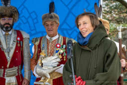 Chromy, smok, Wawel, tablica, odsłonięcie, Majchrowski, 2022, bracia kurkowi, żona, córka, wawel