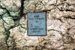 Chromy, smok, Wawel, tablica, odsłonięcie, Majchrowski, 2022, bracia kurkowi, żona, córka, wawel