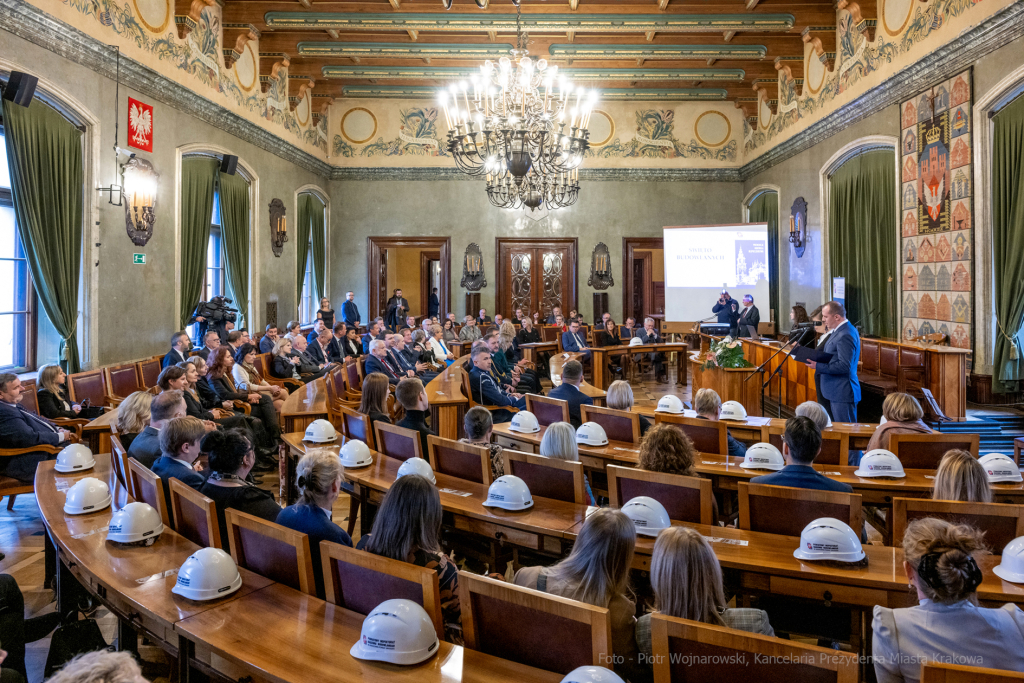 dsc_5356.jpg-gala, budowlani, nadzór, budowlany, Majchrowski, Kraków, 2022, budowlanych  Autor: P. Wojnarowski