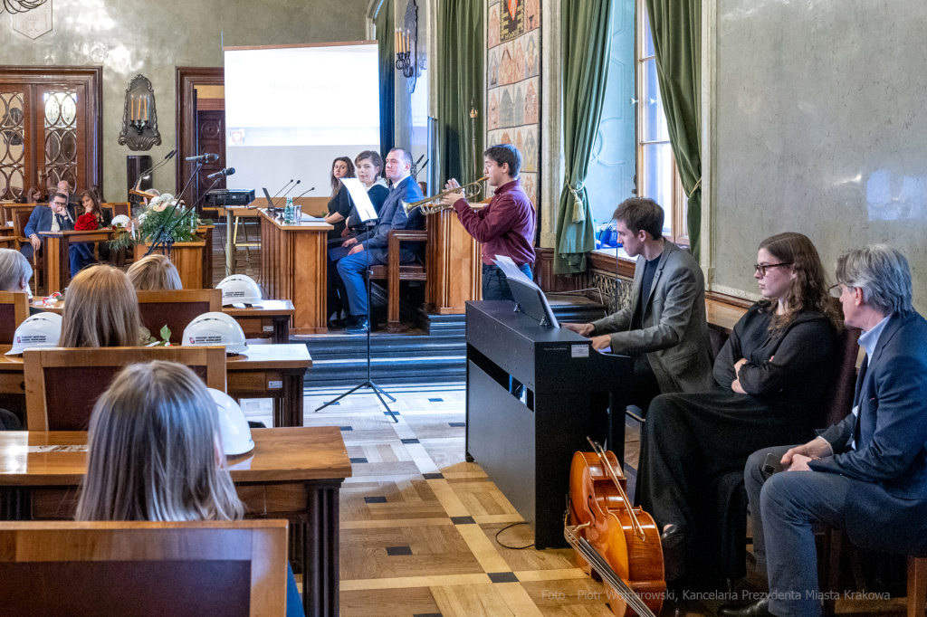 dsc_6240.jpg-gala, budowlani, nadzór, budowlany, Majchrowski, Kraków, 2022, budowlanych  Autor: P. Wojnarowski