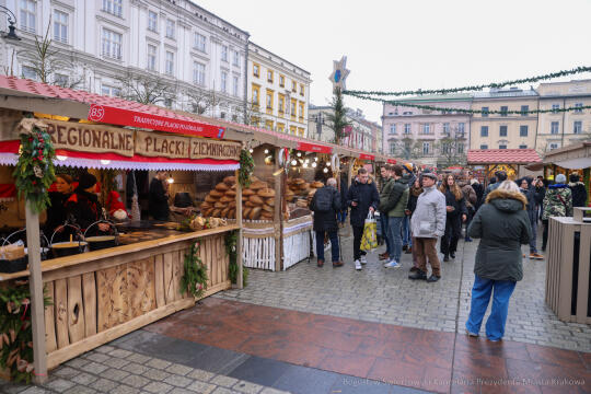 bs-221126-img_7004.jpg-Targi, Święta, Kośmider