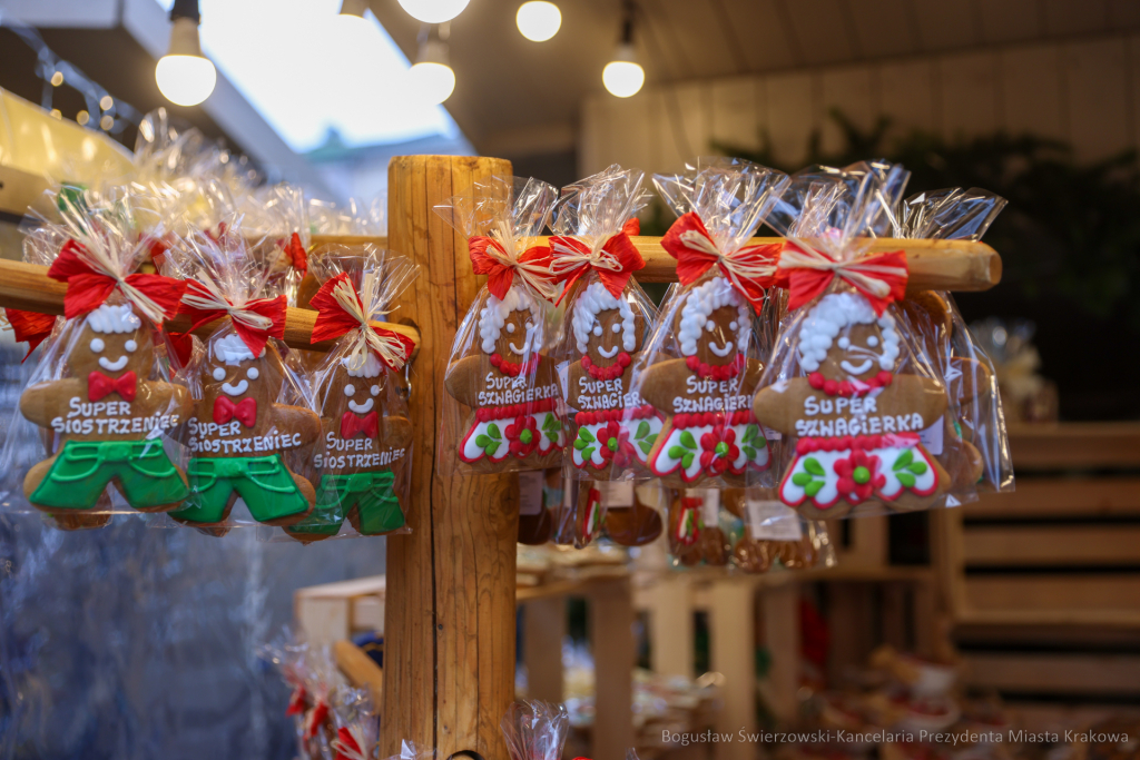 bs-221126-img_7024.jpg-Targi, Święta, Kośmider  Autor: B. Świerzowski