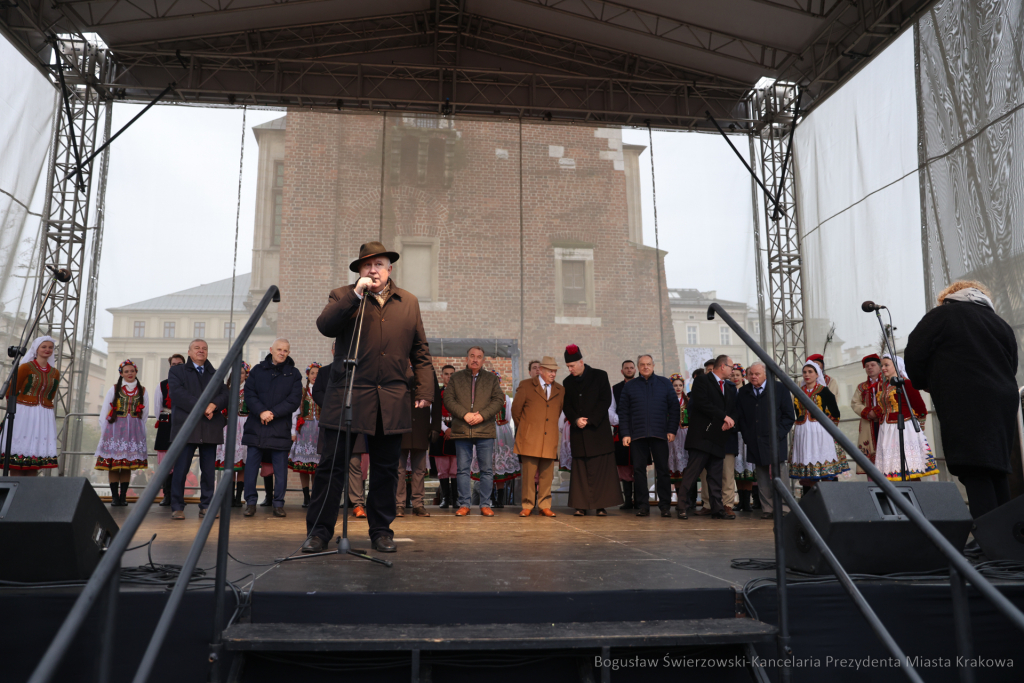 bs-221126-img_7242.jpg-Targi, Święta, Kośmider  Autor: B. Świerzowski