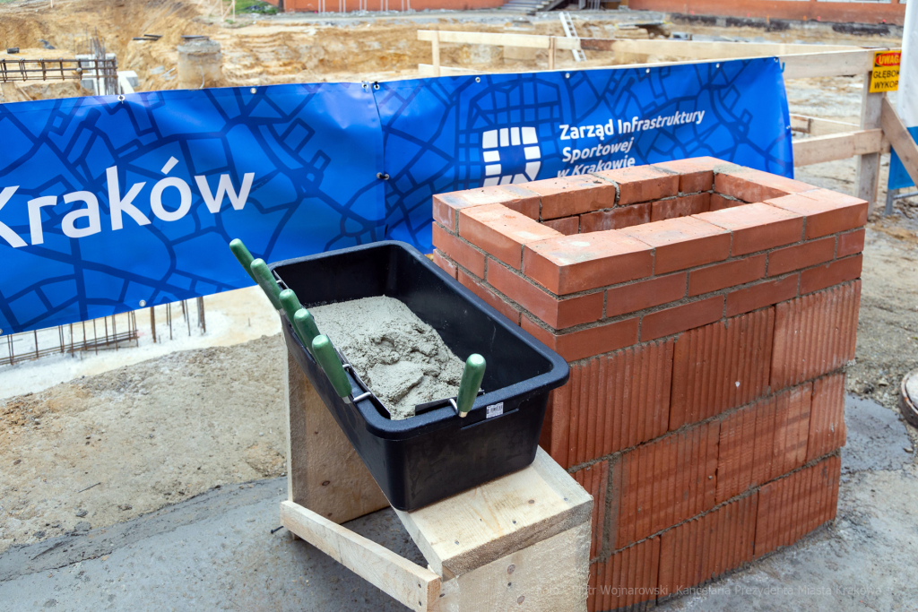 _mg_5961.jpg-akt, erekcyjny, budowa, XXX LO, liceum, wmurowanie, Kulig, 2022, listopad  Autor: P. Wojnarowski