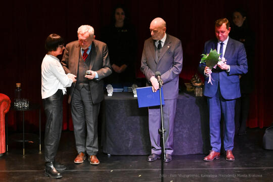 Krakowa 2021 mecenas, Krakowa, nagroda, miasta, Majchrowski, kultury, 2022, listopad, statuetki
