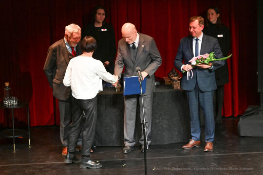 Krakowa 2021 mecenas, Krakowa, nagroda, miasta, Majchrowski, kultury, 2022, listopad, statuetki