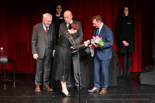 Krakowa 2021 mecenas, Krakowa, nagroda, miasta, Majchrowski, kultury, 2022, listopad, statuetki