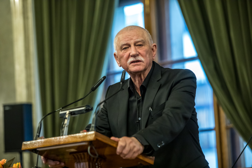 jg_krpl_20221202_6514.jpg-Medal, Jasiński, Majchrowski  Autor: P. Wojnarowski