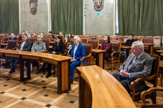 umk_4284.jpg-Maksymowicz, Lidia, obóz, Auschwitz-Birkenau, dziecko, Majchrowski, Honoris Gratia