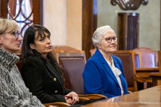 umk_4307.jpg-Maksymowicz, Lidia, obóz, Auschwitz-Birkenau, dziecko, Majchrowski, Honoris Gratia