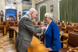 umk_4402.jpg-Maksymowicz, Lidia, obóz, Auschwitz-Birkenau, dziecko, Majchrowski, Honoris Gratia