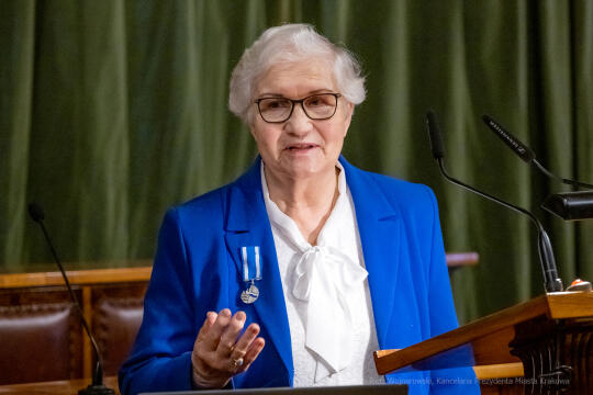 umk_4539.jpg-Maksymowicz, Lidia, obóz, Auschwitz-Birkenau, dziecko, Majchrowski, Honoris Gratia