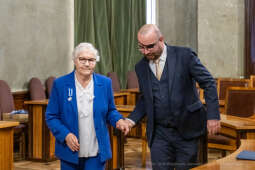 umk_4624.jpg-Maksymowicz, Lidia, obóz, Auschwitz-Birkenau, dziecko, Majchrowski, Honoris Gratia