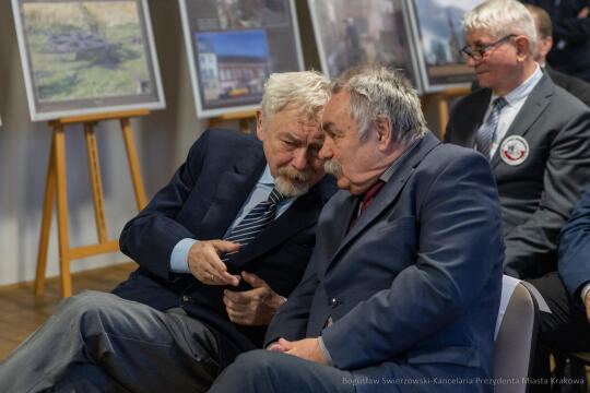 bs-221210-img_1844.jpg-Klub Wojsk Specjalnych, Majchrowski, Medal