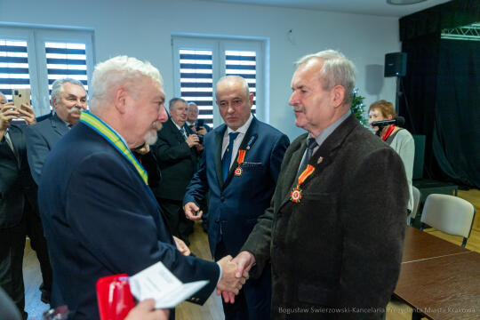 bs-221210-img_1975.jpg-Klub Wojsk Specjalnych, Majchrowski, Medal