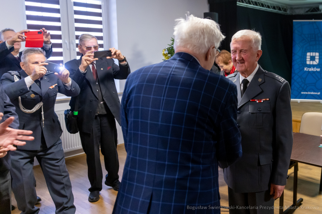 bs-221210-img_1985.jpg-Klub Wojsk Specjalnych, Majchrowski, Medal  Autor: B. Świerzowski