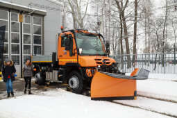 20221215-202a7936.jpg-MPK pozyskało wielofunkcyjny pojazd techniczny Unimog