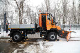 20221215-202a7948.jpg-MPK pozyskało wielofunkcyjny pojazd techniczny Unimog