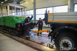 20221215-202a7974.jpg-MPK pozyskało wielofunkcyjny pojazd techniczny Unimog