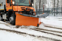 20221215-202a8005.jpg-MPK pozyskało wielofunkcyjny pojazd techniczny Unimog