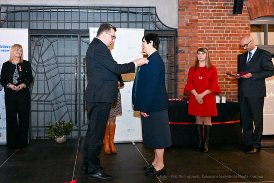 Biblioteka, Kraków, HG, Honoris Gratia, Jubileusz, wojewoda, pracownicy, 2022, grudzień