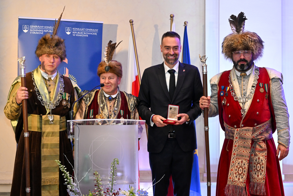 Jubileusz, Konsulat, Konsulatu, Słowacja, Słowacji, uroczystość, medal, Majchrowski, 2022, grudz  Autor: P. Wojnarowski