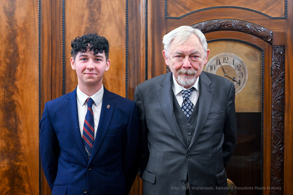 Remigiusz, Kałczuga, V LO, laureat, stypendium, Lea, 2022, grudzień, Puetras, Korfel-Jasińska  Autor: P. Wojnarowski