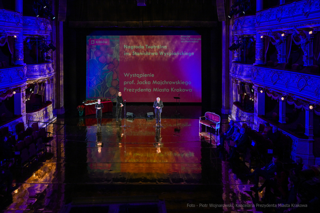 umk_8418.jpg-nagroda, teatralna, imienia, Wyspiańskiego, teatr, aktorzy, Słowackiego, wręczenie  Autor: P. Wojnarowski