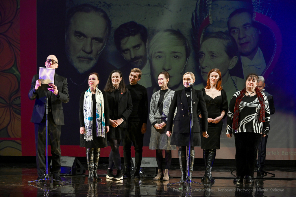 umk_8498.jpg-nagroda, teatralna, imienia, Wyspiańskiego, teatr, aktorzy, Słowackiego, wręczenie  Autor: P. Wojnarowski