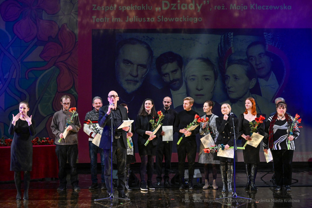 umk_8567.jpg-nagroda, teatralna, imienia, Wyspiańskiego, teatr, aktorzy, Słowackiego, wręczenie  Autor: P. Wojnarowski