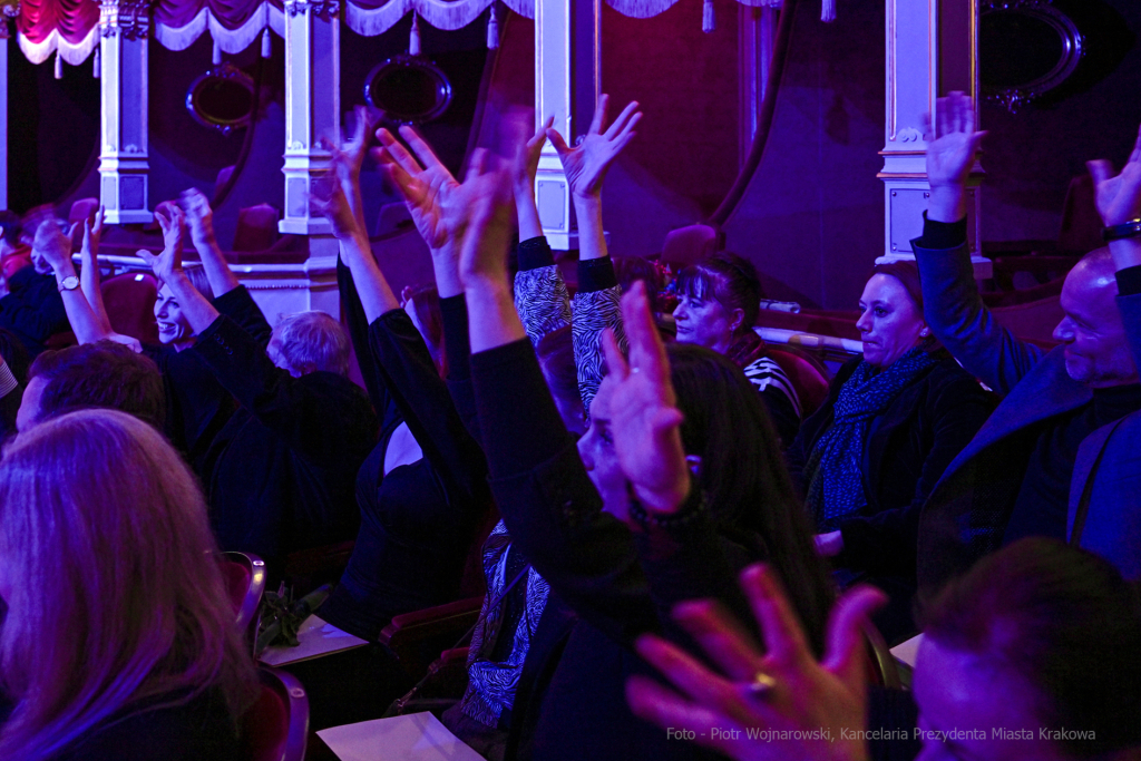 umk_8868.jpg-nagroda, teatralna, imienia, Wyspiańskiego, teatr, aktorzy, Słowackiego, wręczenie  Autor: P. Wojnarowski