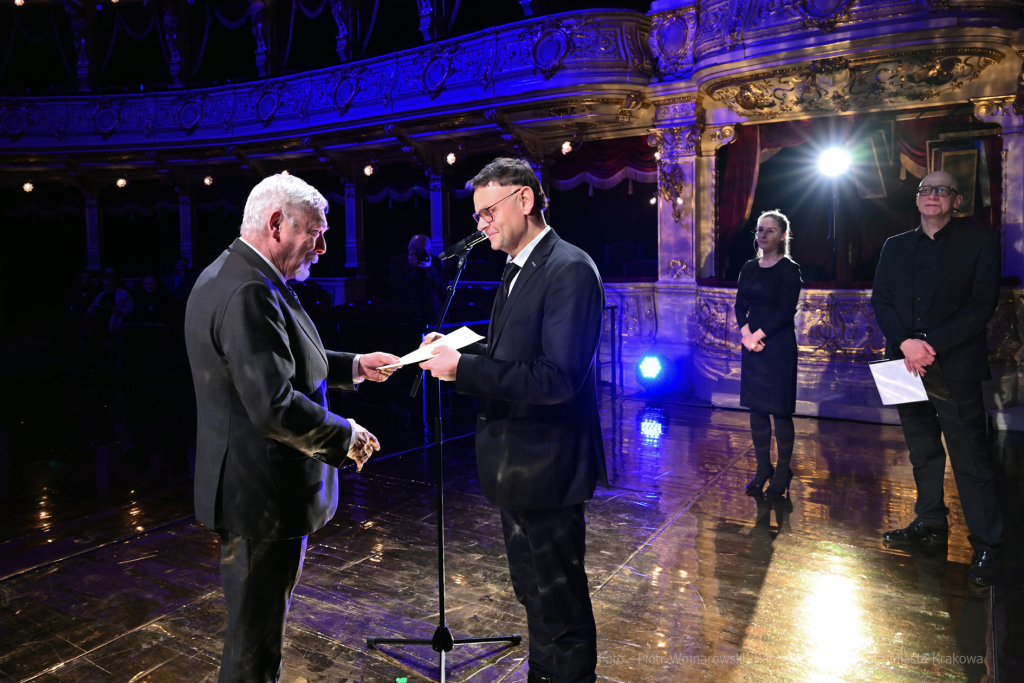 umk_8910.jpg-nagroda, teatralna, imienia, Wyspiańskiego, teatr, aktorzy, Słowackiego, wręczenie  Autor: P. Wojnarowski