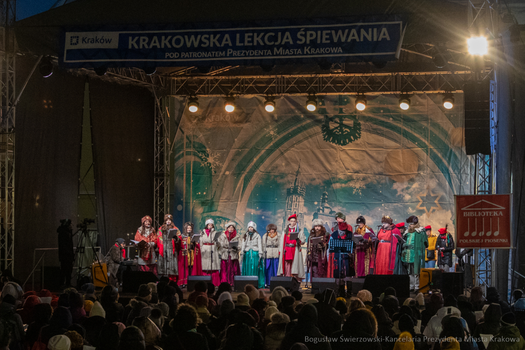 bs-221218-202a9104.jpg-Lekcja Śpiewania, Mały Rynek  Autor: B. Świerzowski