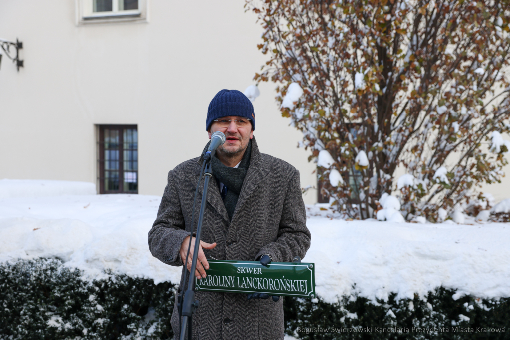 bs-221219-img_5400.jpg-Skwer Lanckorońskiej, Kraków, Piaskowski  Autor: B. Świerzowski
