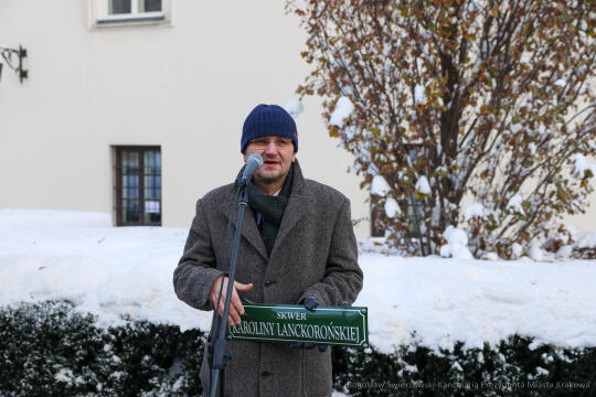 bs-221219-img_5400.jpg-Skwer Lanckorońskiej, Kraków, Piaskowski