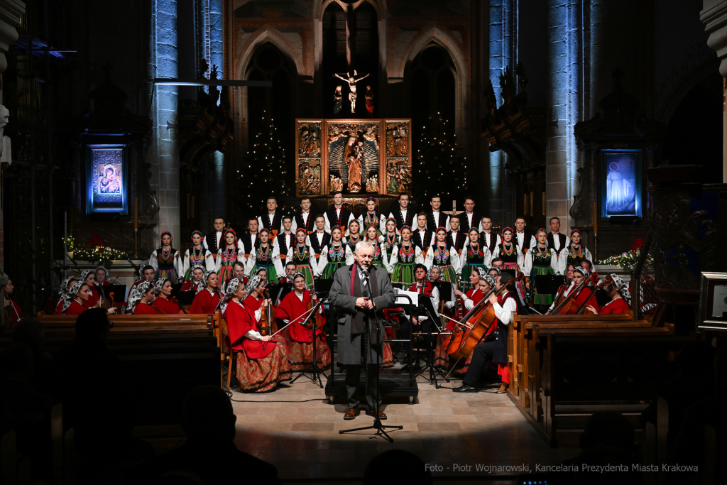 umk_1448.jpg-Mazowsze, koncert, Mogiła, 800 lat, jubileusz, Majchrowski, opactwo, 2022, grudzień  Autor: P. Wojnarowski