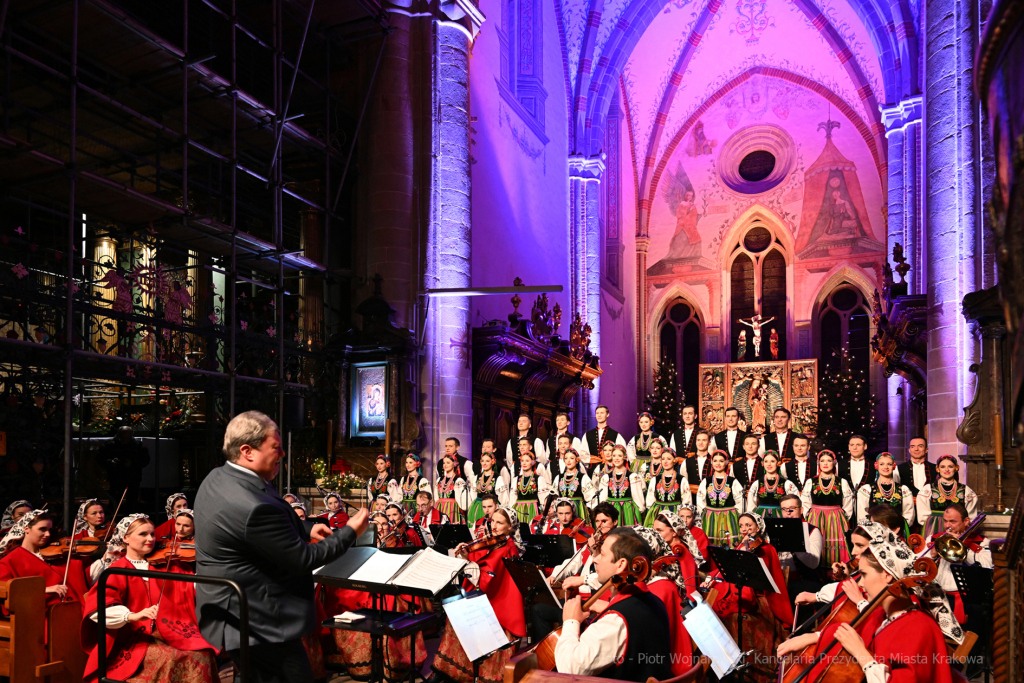 umk_1594.jpg-Mazowsze, koncert, Mogiła, 800 lat, jubileusz, Majchrowski, opactwo, 2022, grudzień  Autor: P. Wojnarowski