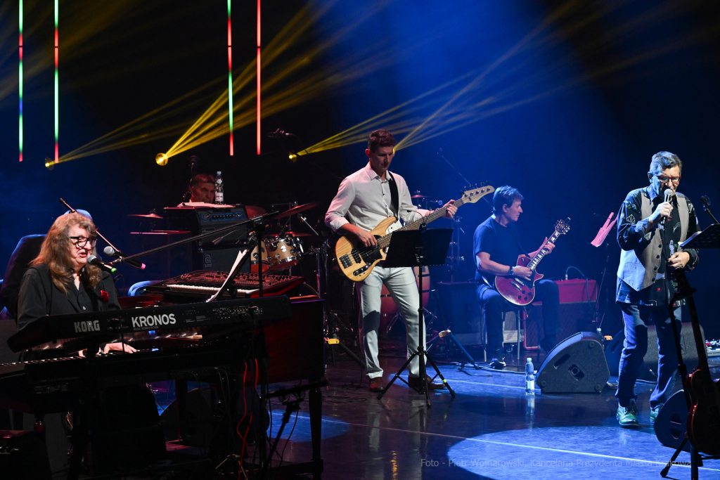 Skaldowie, gitara, koncert, Majchrowski, NCK, Chłosta, Wołosatki, Panfilewicz, 2022, grudzień  Autor: P. Wojnarowski