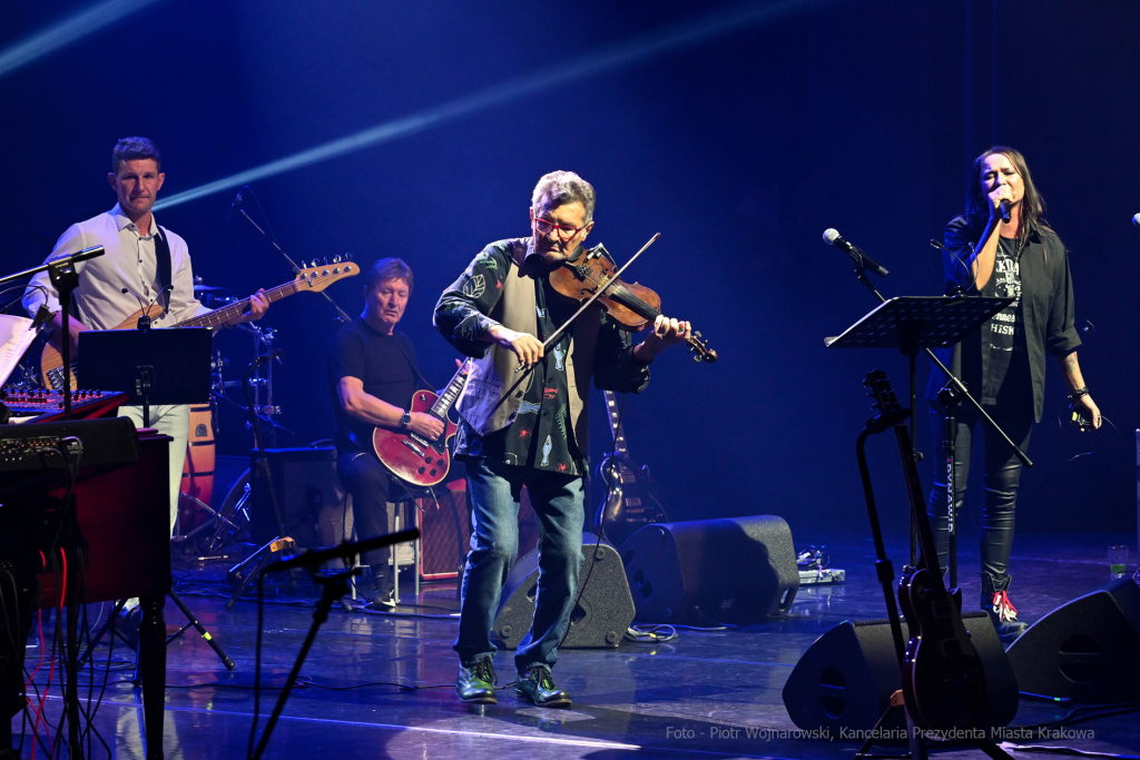 Skaldowie, gitara, koncert, Majchrowski, NCK, Chłosta, Wołosatki, Panfilewicz, 2022, grudzień  Autor: P. Wojnarowski