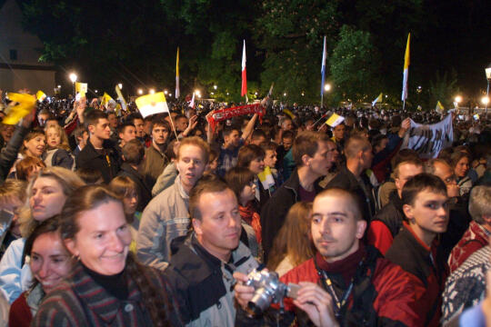 03_dscf3868.jpg-Benedykt, Kraków, odwiedziny, 2006, wizyta, Majchrowski, papież, Błonia